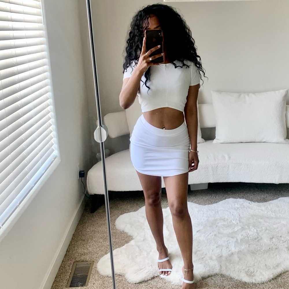 Missguided White Bodycon Mini Skirt size 4